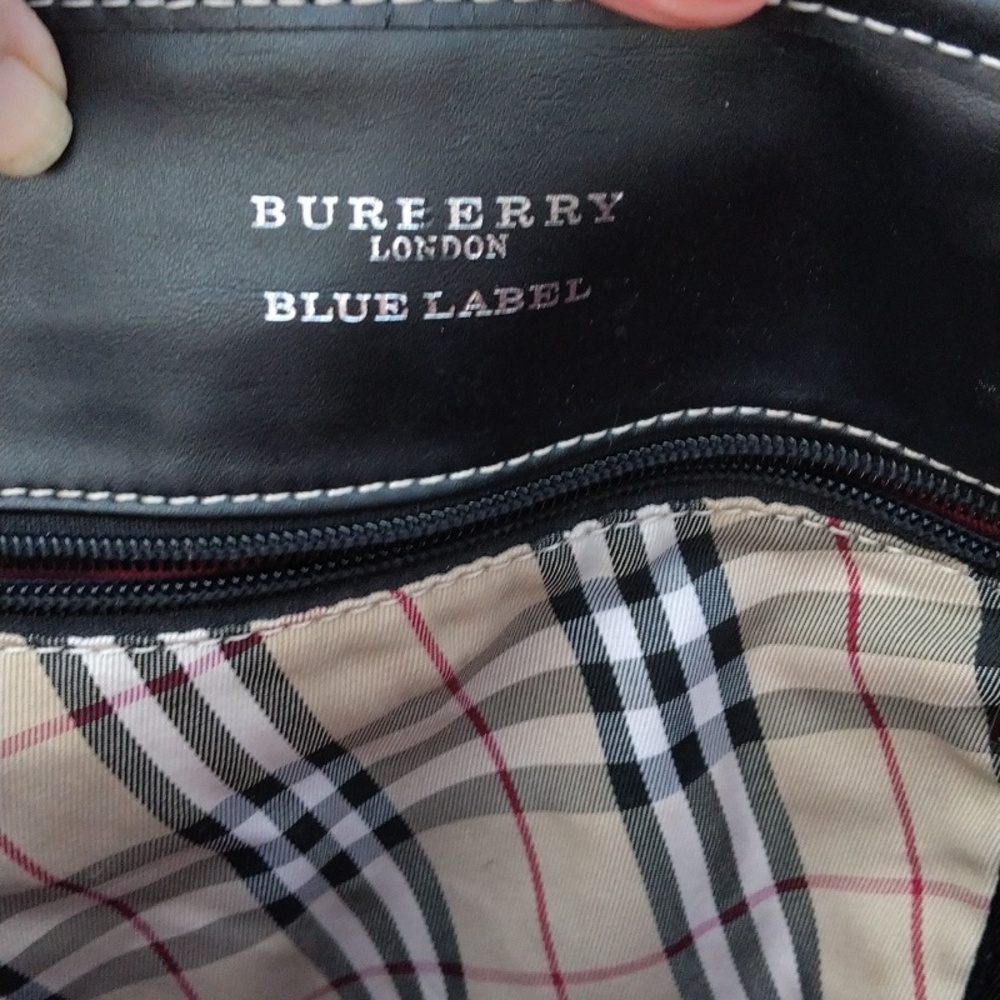 Burberry handbag - Picture 4 of 13